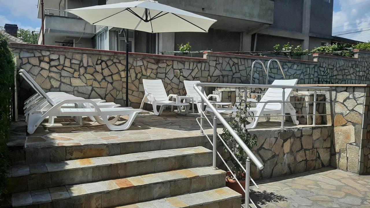 Family Hotel Favourite Obzor Dış mekan fotoğraf