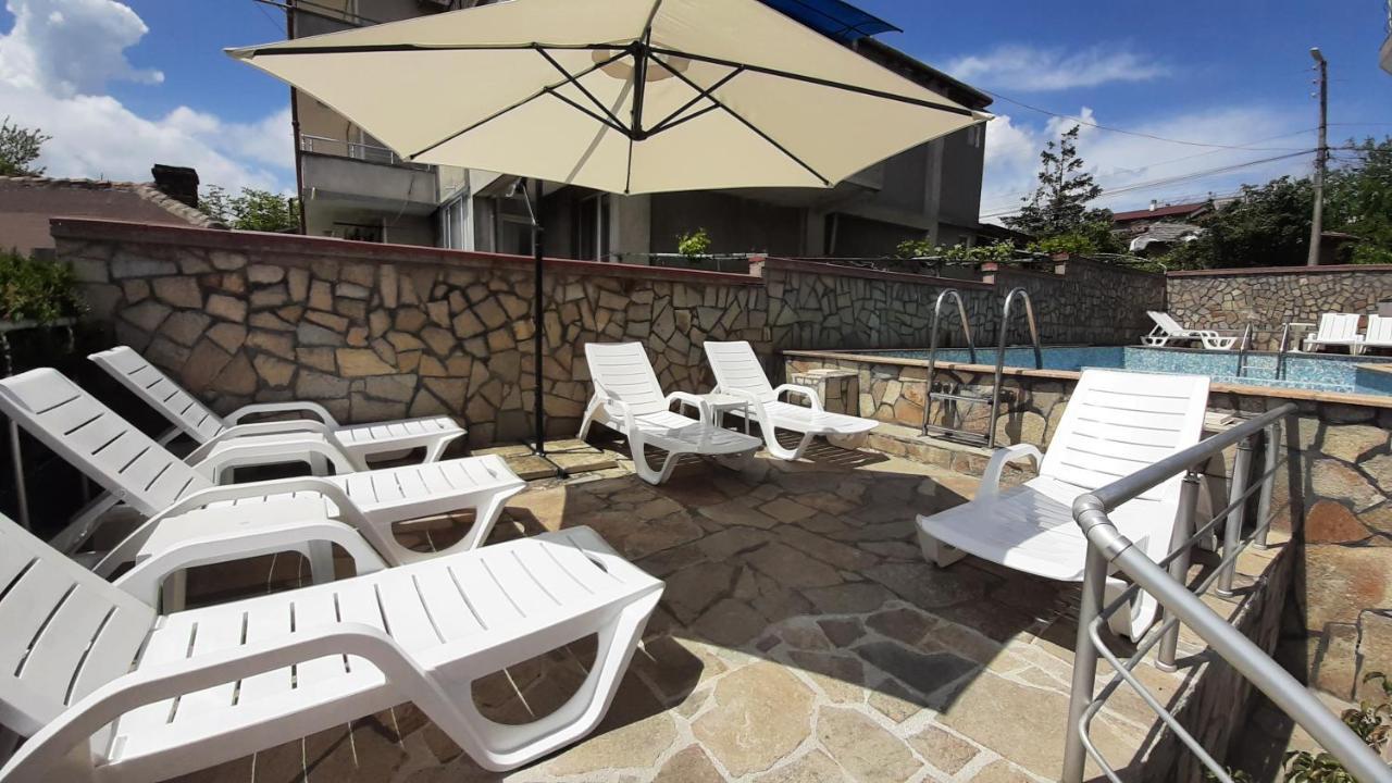 Family Hotel Favourite Obzor Dış mekan fotoğraf