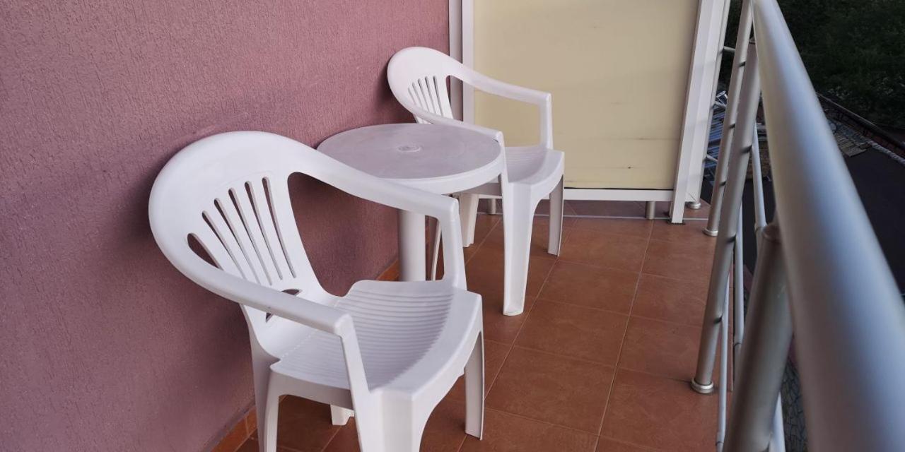 Family Hotel Favourite Obzor Dış mekan fotoğraf